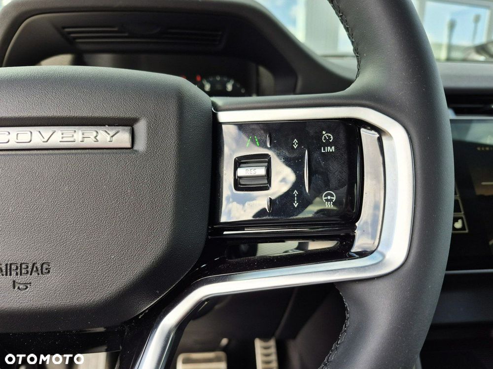 Land Rover Discovery Sport - 25