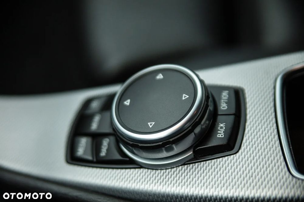 BMW Seria 5 520d - 22