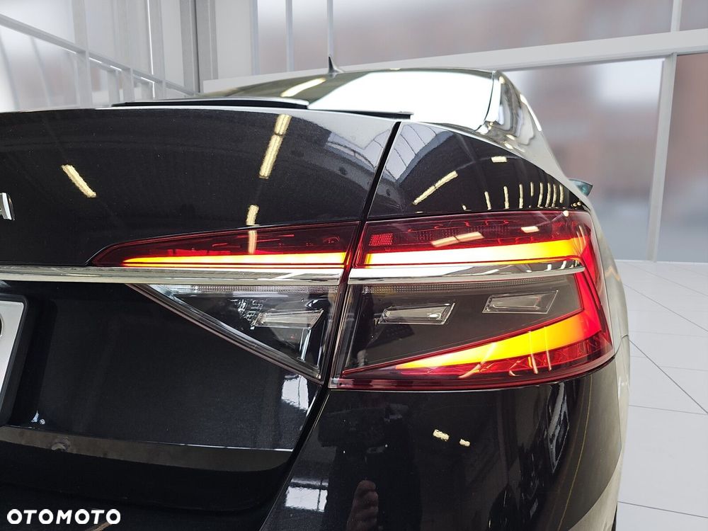 Skoda Superb 2.0 TDI SCR Style DSG - 30