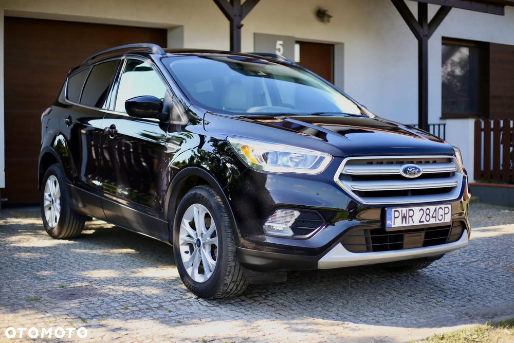 Ford Kuga - 1