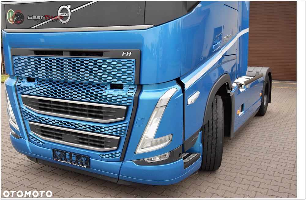 Volvo FH500 | BOGATE WYPOSAŻENIE  |  I-SAVE |  STANDARD |  ZBIORNIKI 1260 L |  FULL LED  |  I-PARK COOL - 9