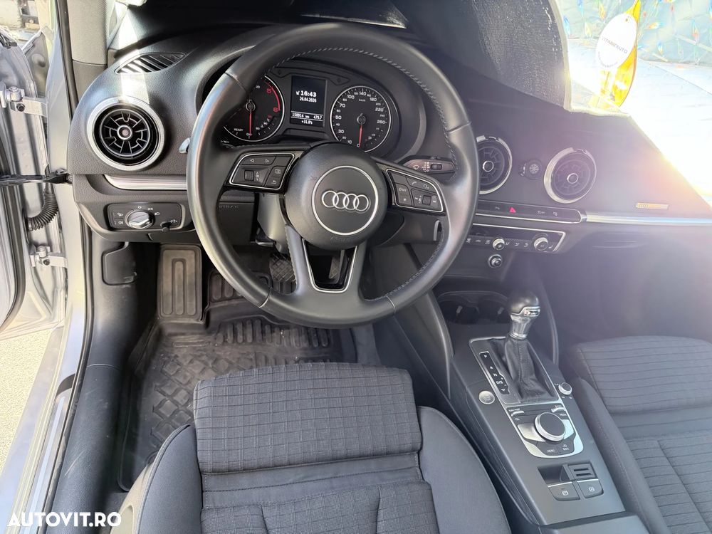 Audi A3 2.0 TDI S tronic Sport - 8