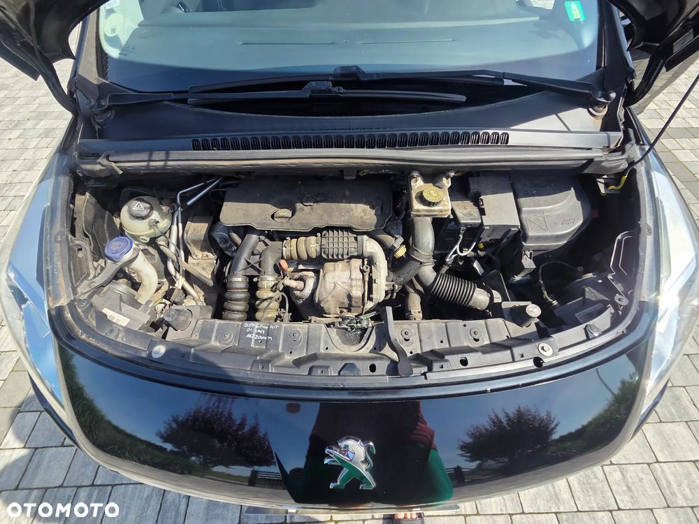 Peugeot 3008 1.6 HDi Active - 13