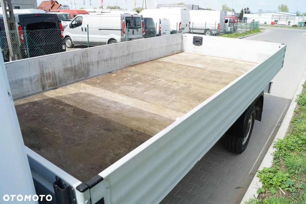 Mercedes-Benz Sprinter - 18