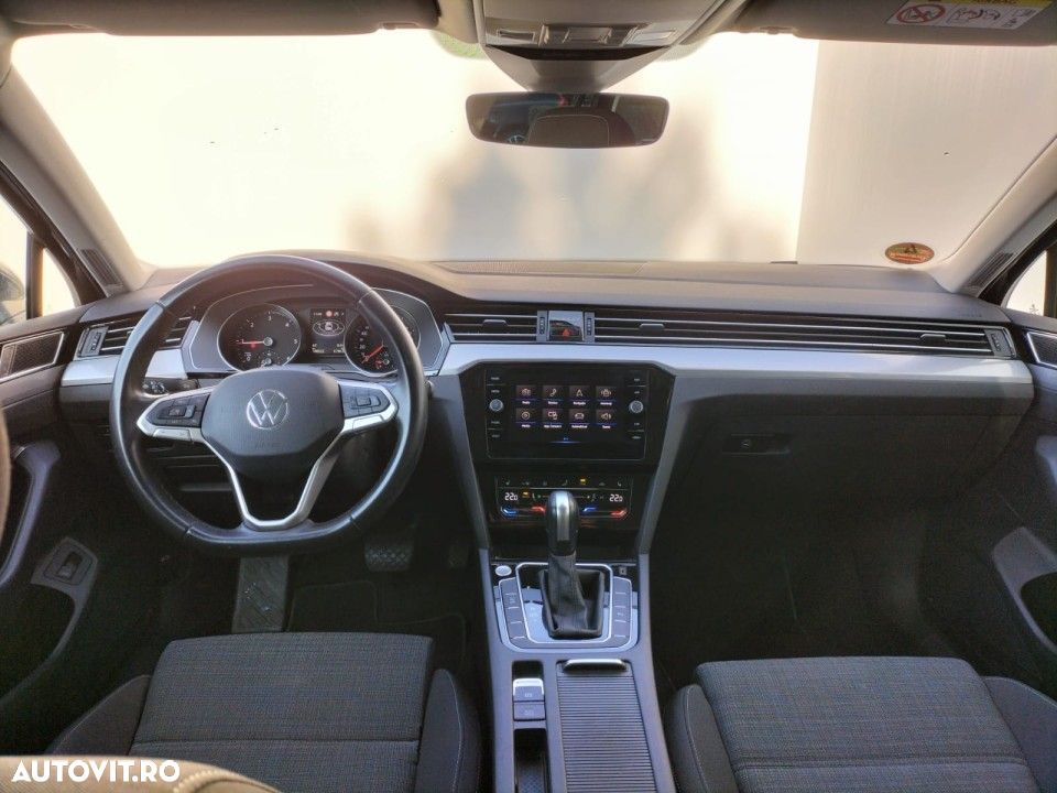 Volkswagen Passat - 10