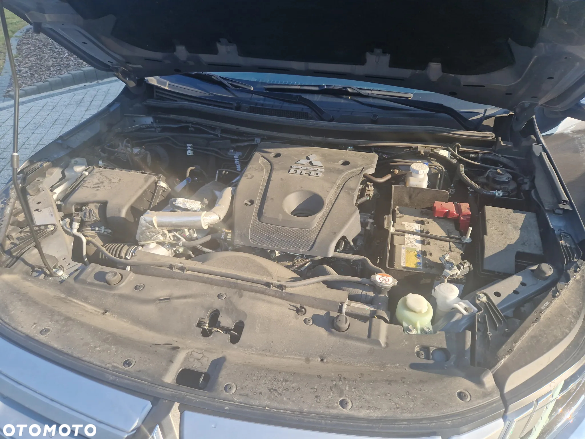 Mitsubishi L200 2.2 d DC Instyle Plus - 24