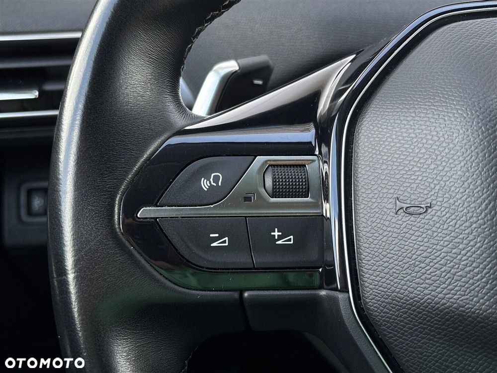 Peugeot 3008 1.5 BlueHDi Allure Pack S&S EAT8 - 16