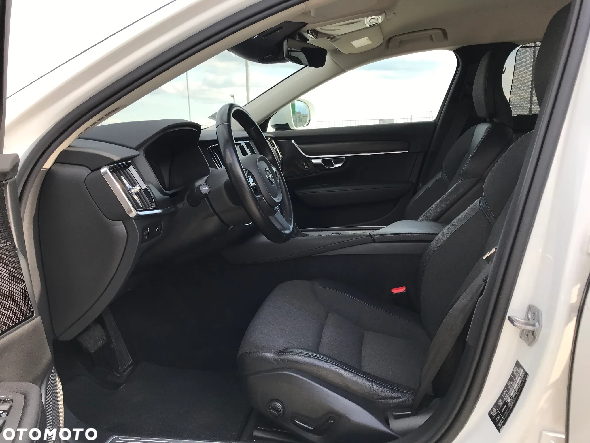 Volvo V90 Cross Country T5 AWD Pro - 22