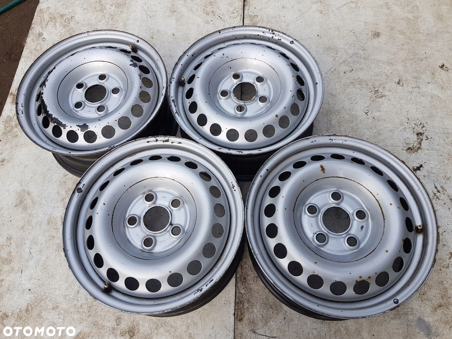 4 Felga stalowa Volkswagen OE 6.5" x 16" 5x120 ET 51 - 2