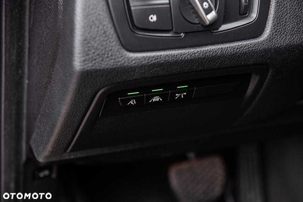 BMW 3GT 320d xDrive Sport Line - 18