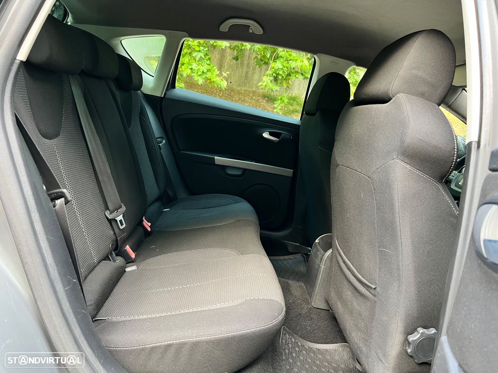 SEAT Leon 1.6 TDI Sport - 8