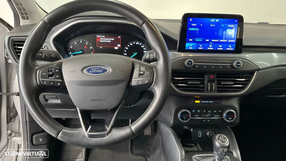 Ford Focus 1.0 EcoBoost Active X - 9