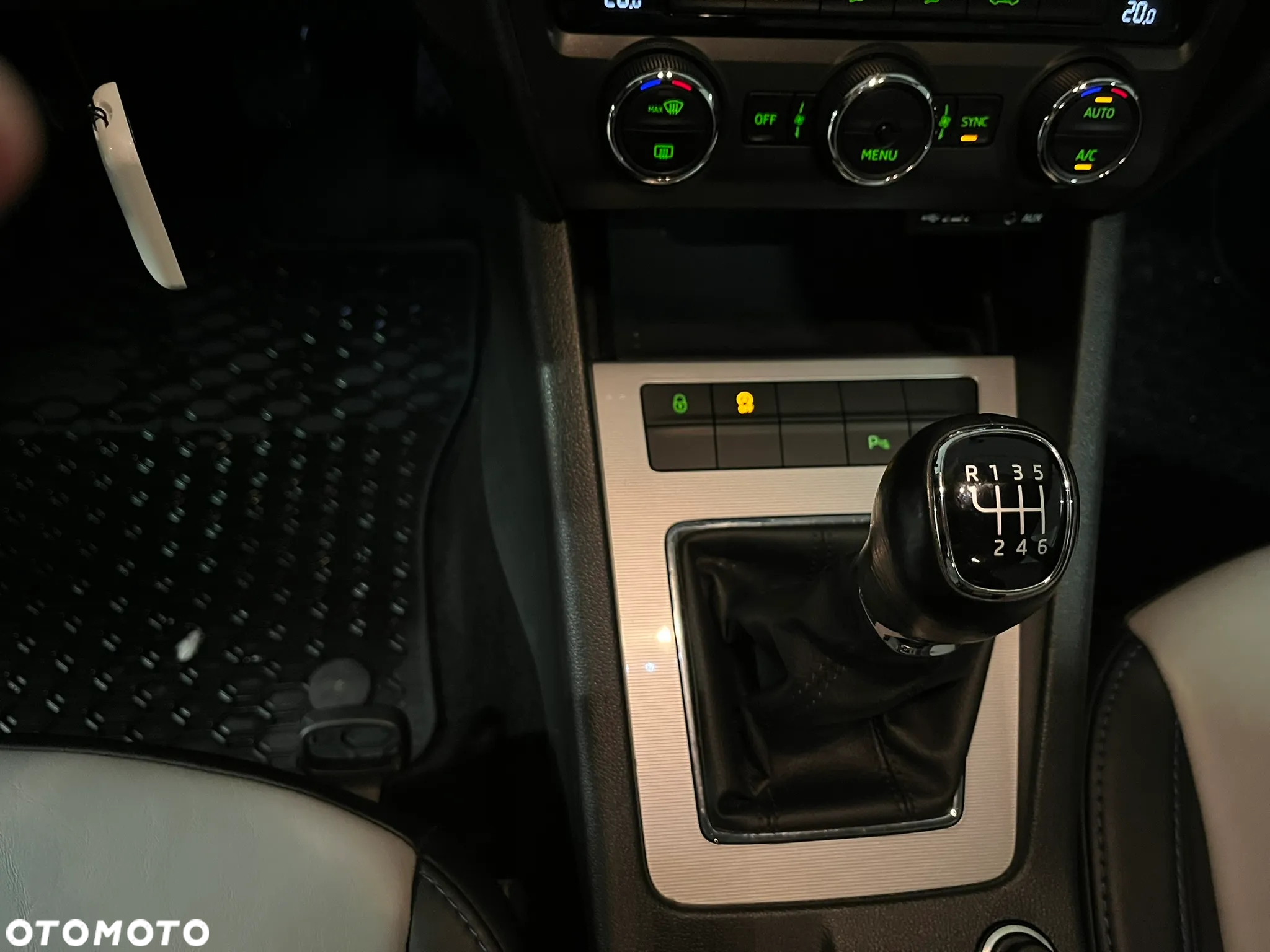 Skoda Octavia 1.8 TSI Style - 17