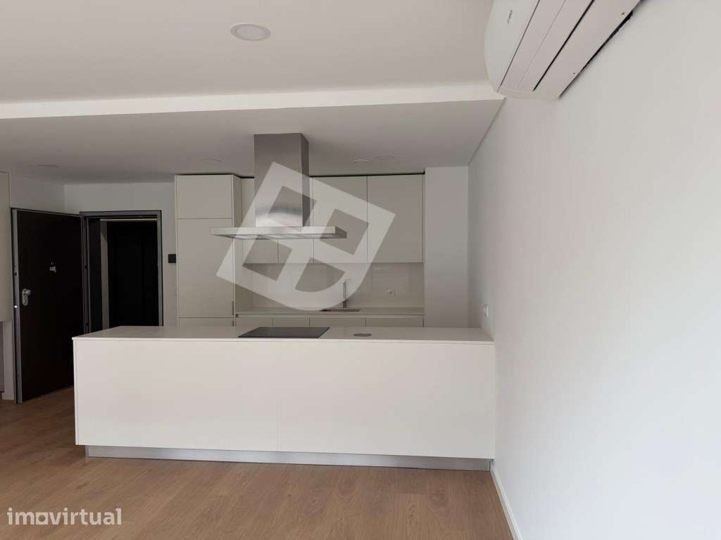 Apartamento T2 com 2 lugares de garagem - Centro de Aveiro - Grande imagem: 5/31