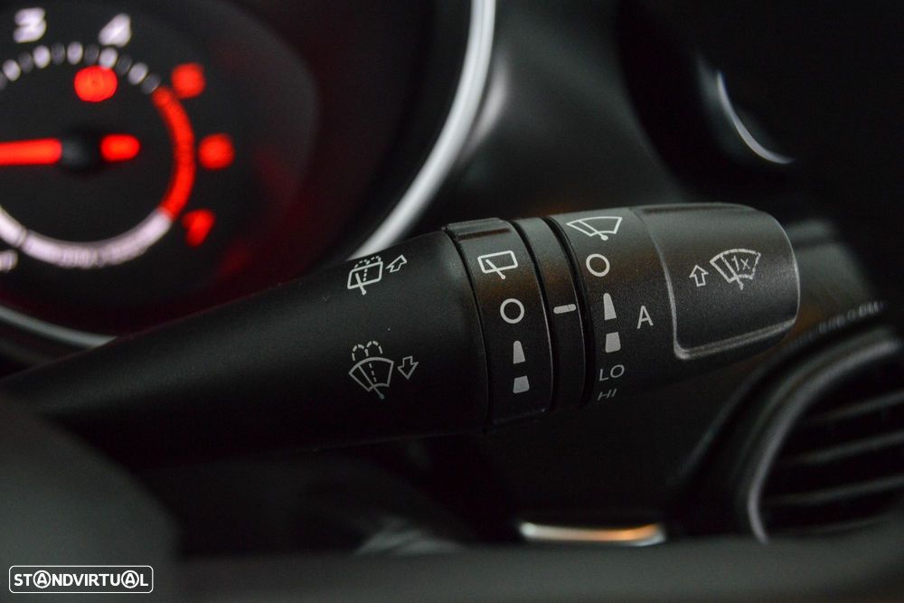 Fiat Tipo Station Wagon 1.3 M-Jet Lounge - 34