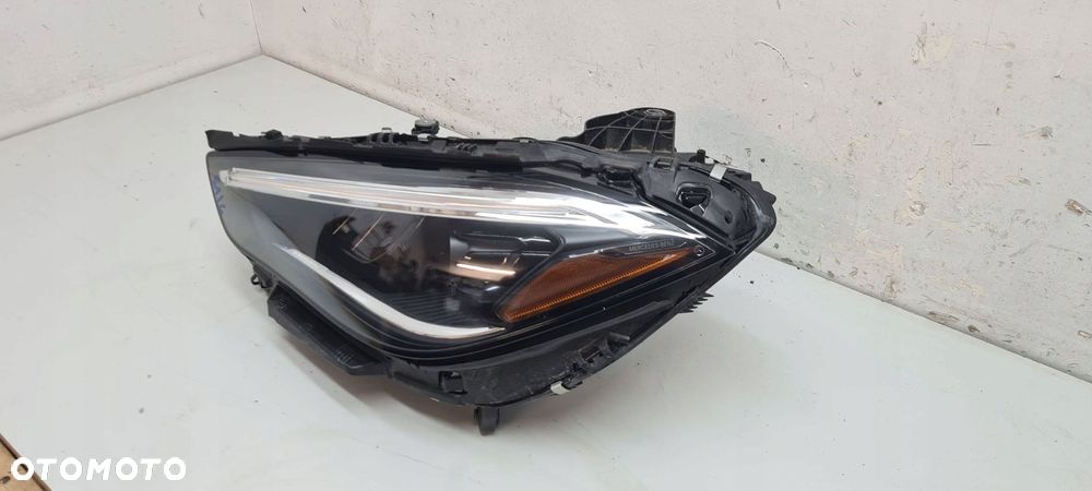 mercedes cle w236 c236 lampa reflektor przód przedni ładna - 2