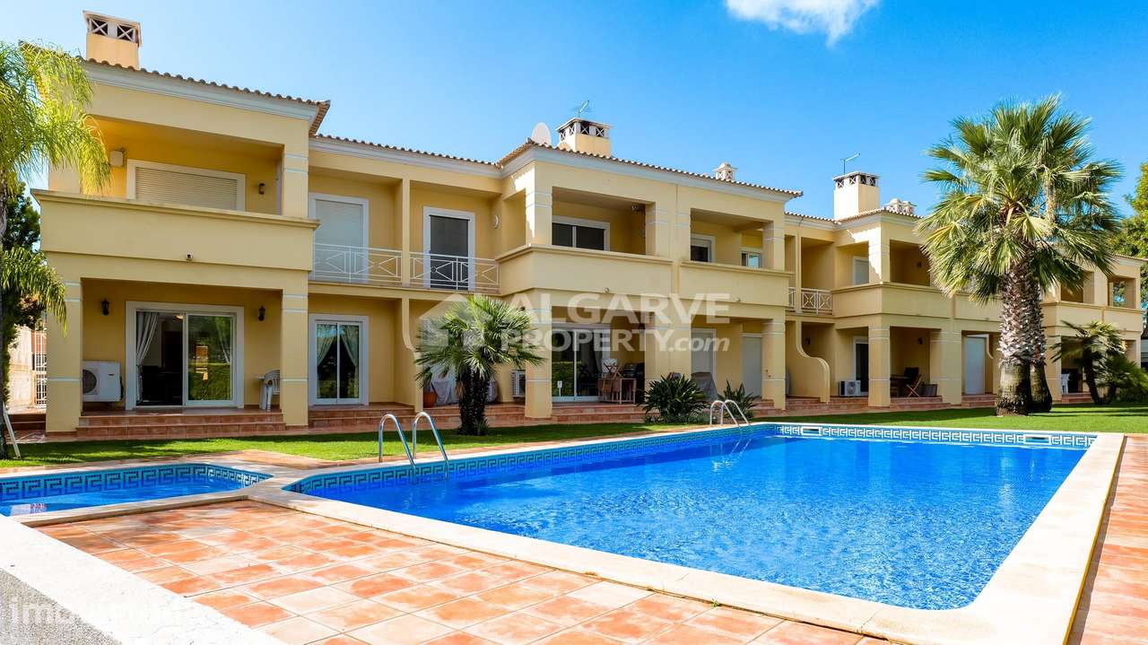 Apartamento T2 de Canto, no Rés do Chão com Vistas para o Golfe | Mill