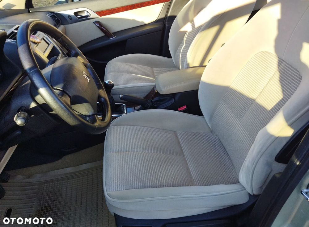 Peugeot 407 2.0 Premium - 17