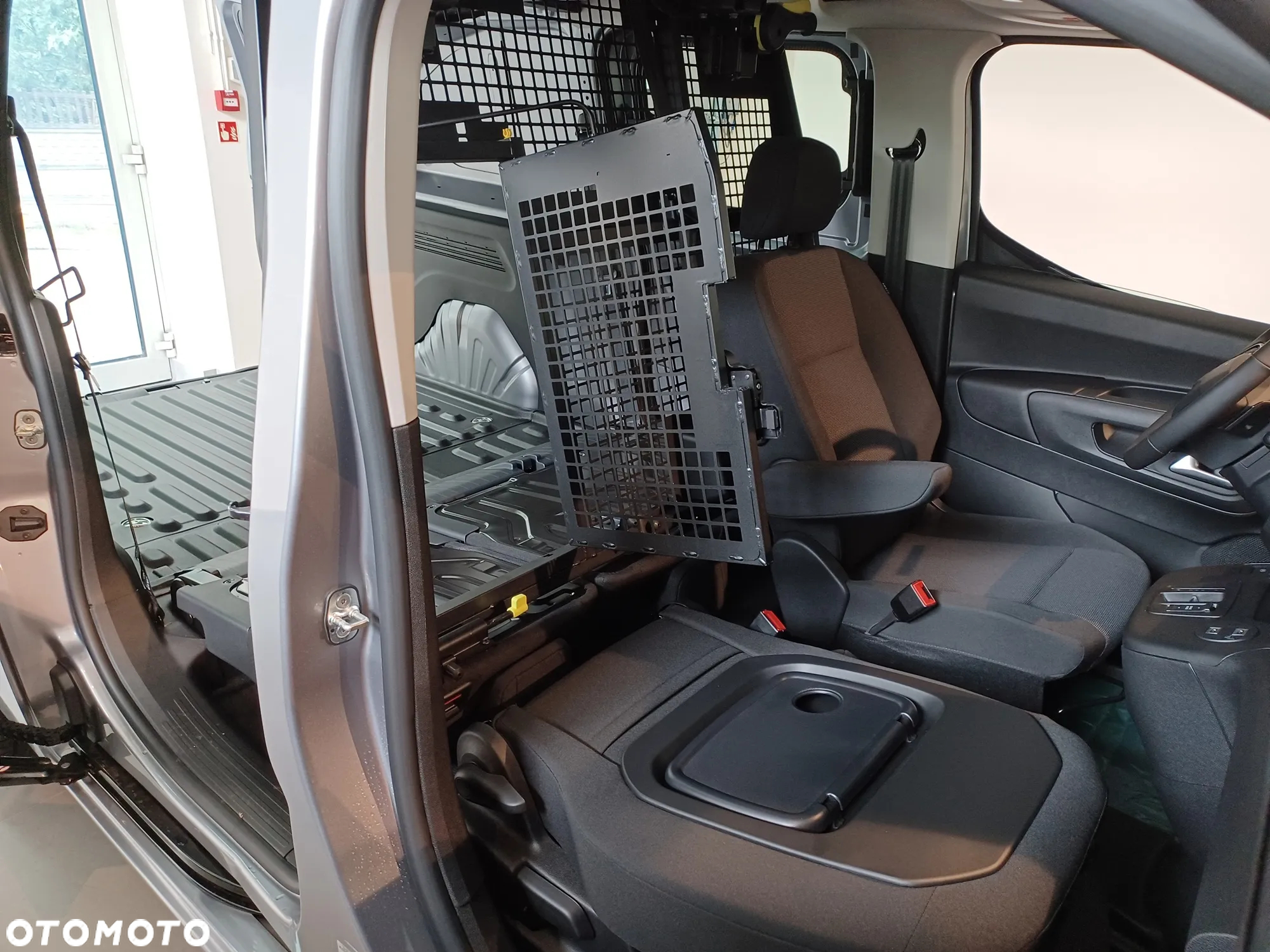 Citroën Berlingo XL 5 osobowy - 21