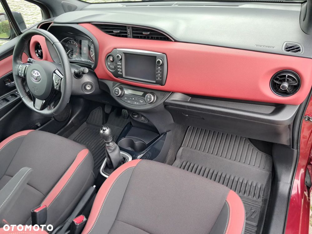 Toyota Yaris 1.5 Selection - 10