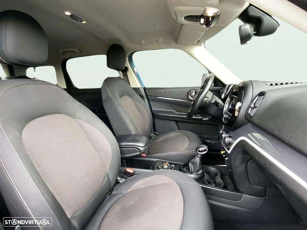 MINI Countryman Cooper SE ALL4 Auto - 19