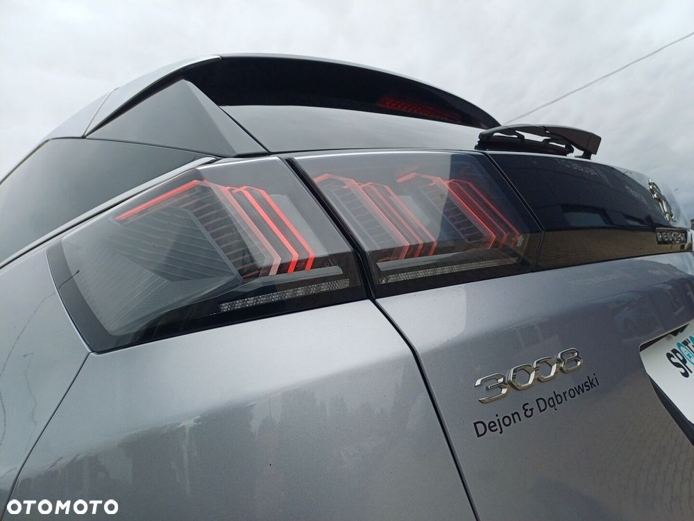 Peugeot 3008 1.6 PureTech HYbrid GT Line S&S EAT8 - 12