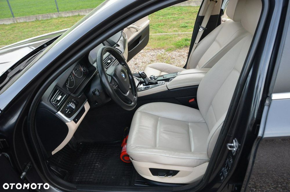 BMW Seria 5 520d - 31