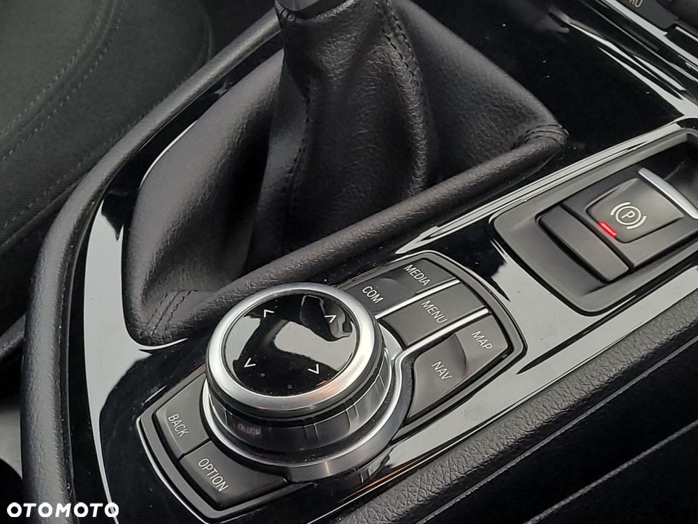 BMW Seria 2 220d Active Tourer Advantage - 32