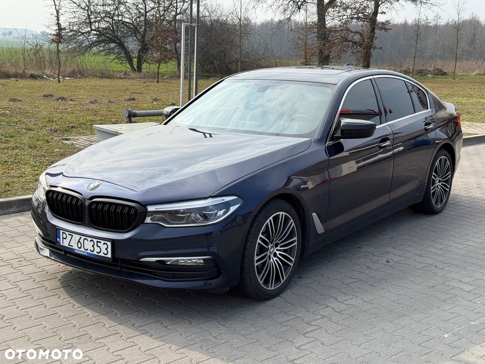 BMW Seria 5 540i xDrive Luxury Line sport - 7