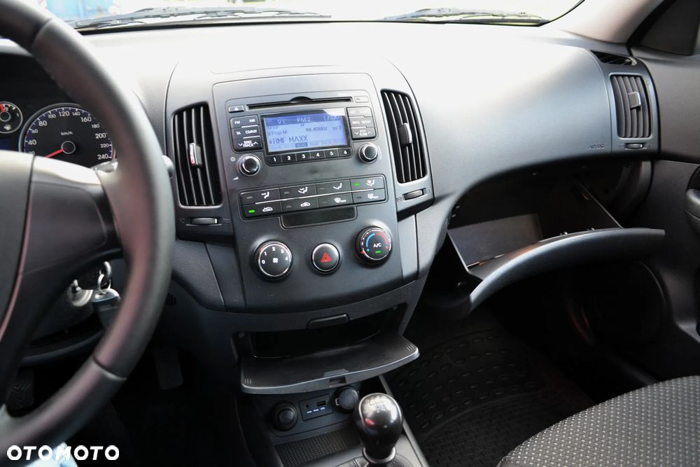 Hyundai i30 1.4 Classic + - 16