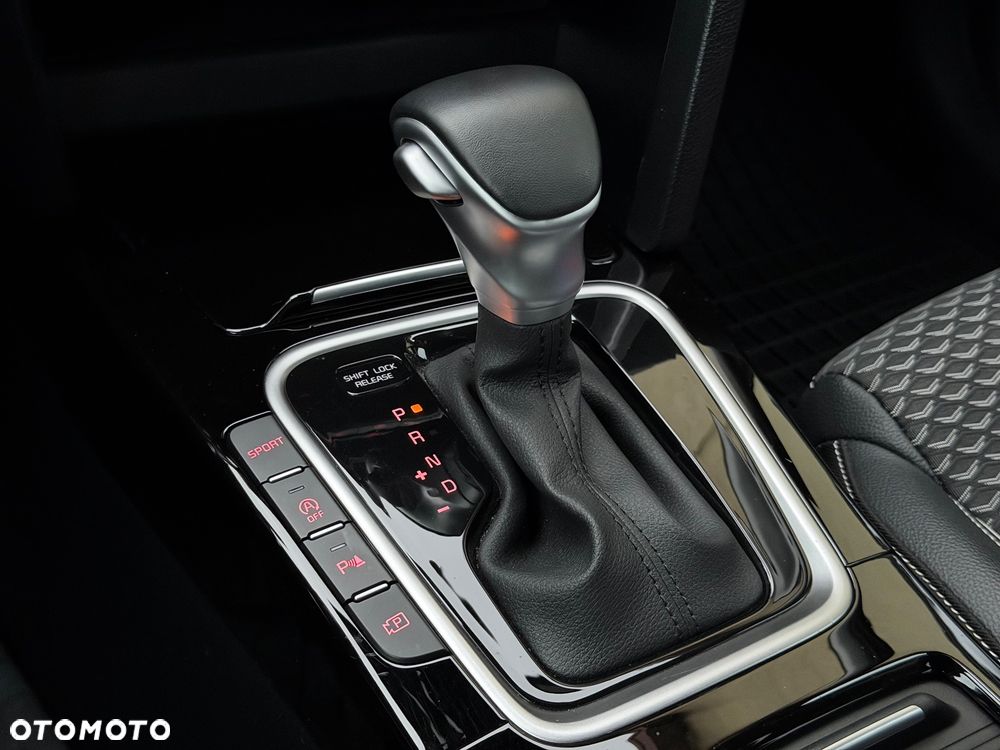 Kia Ceed 1.5 T-GDI Tribute DCT - 19