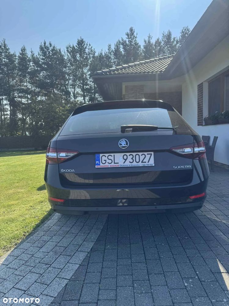 Skoda Superb 2.0 TDI Ambition DSG7 - 6