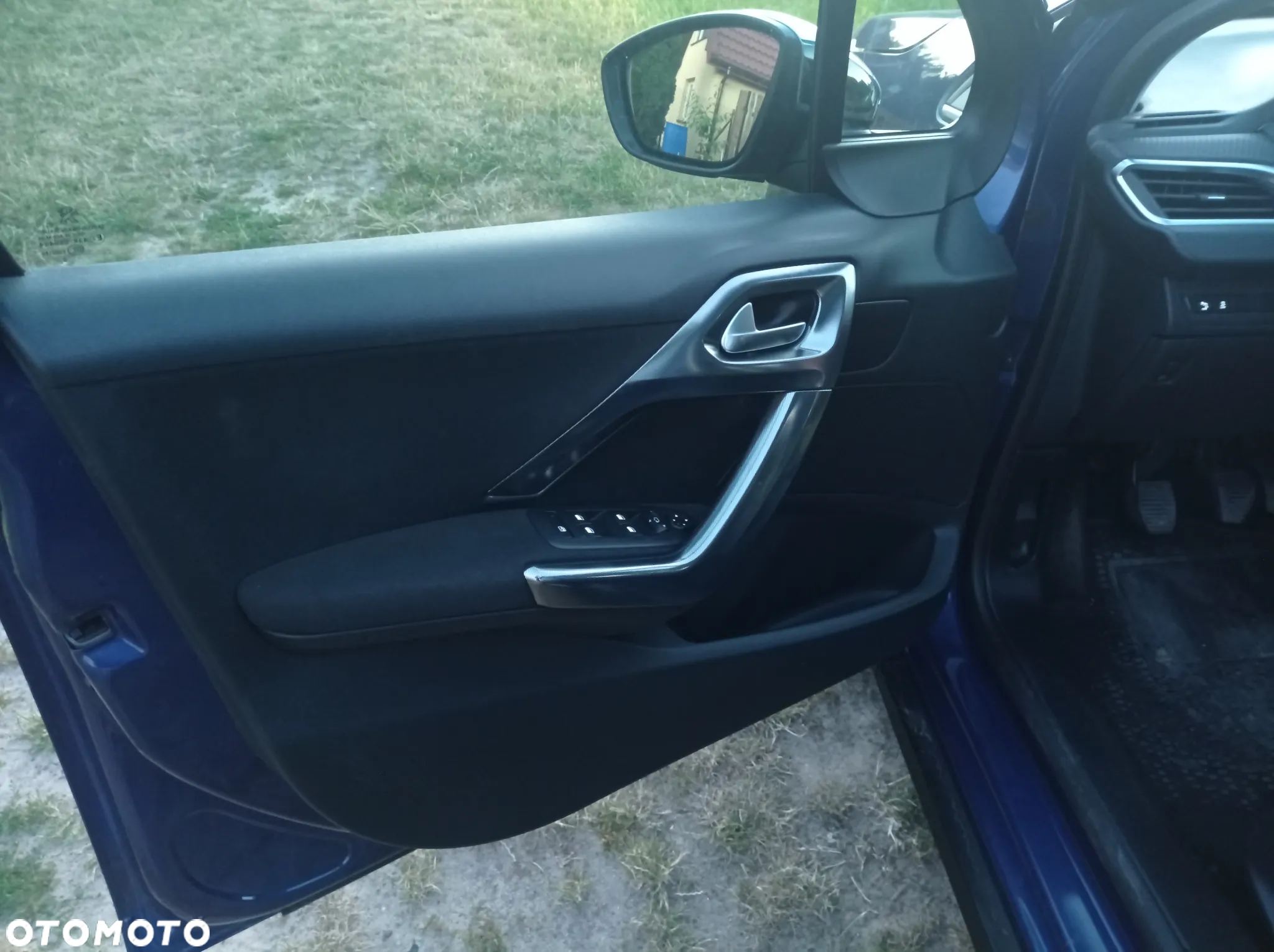 Peugeot 2008 - 9