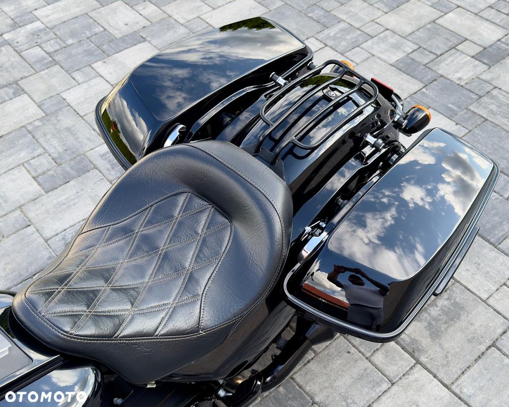Harley-Davidson Touring Road King - 2