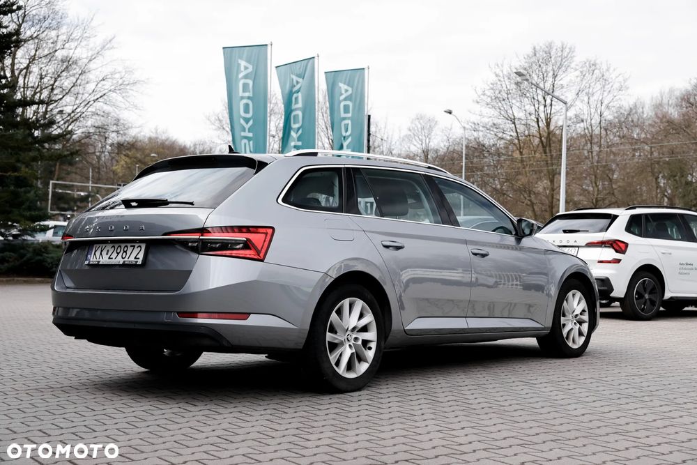 Skoda Superb 2.0 TDI SCR 4x4 Ambition DSG - 8