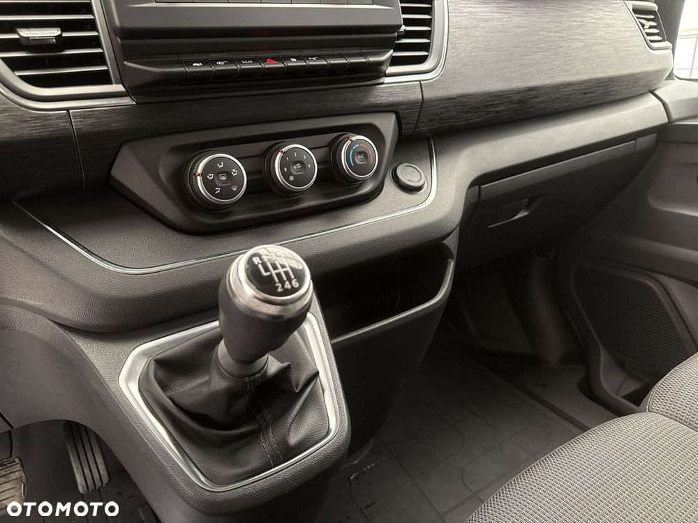 Renault Trafic - 17
