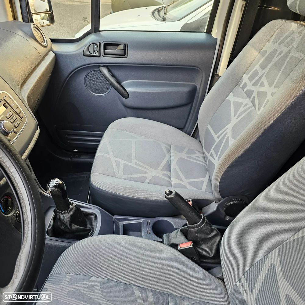 Ford Connect Longa TA A/C - 15