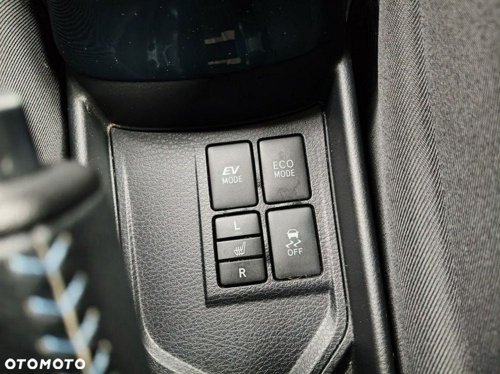 Toyota Yaris Hybrid 1.5 VVT-i Style Selection - 29