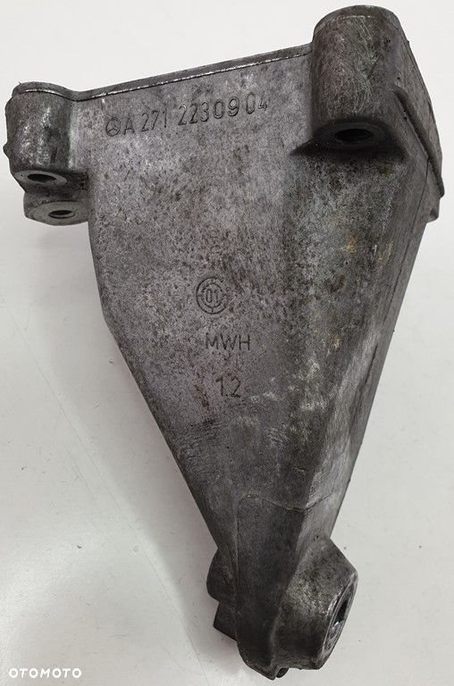 ŁAPA SILNIKA MERCEDES W203 1.8 K A2712230904