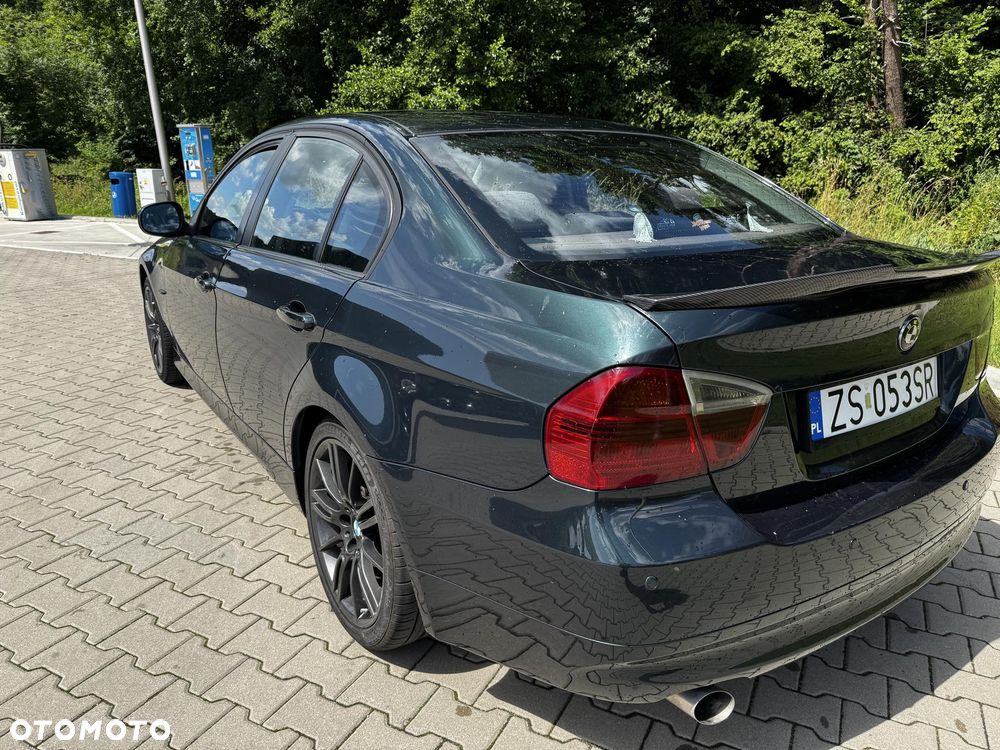 BMW Seria 3 320i - 4