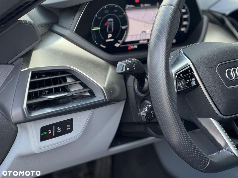 Audi e-tron GT - 11