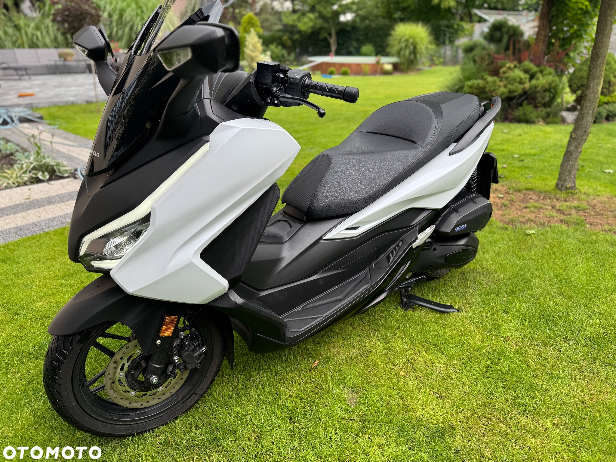 Honda NSS - 4