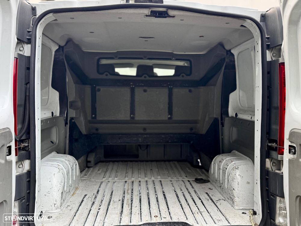 Renault Trafic 2.0 dCi L1H1 1.0T115 - 16