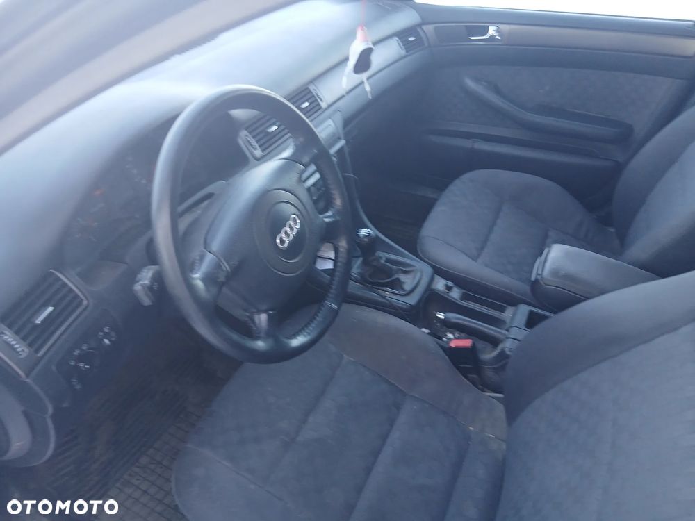 Audi A6 Limousine 1.9 TDI - 11