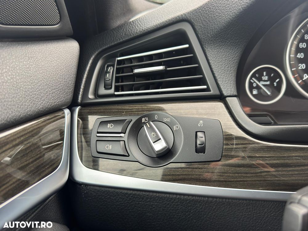 BMW Seria 5 520d Aut. Luxury Line - 26