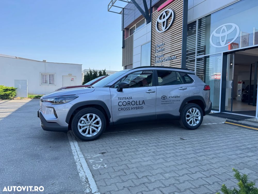 Toyota Corolla Cross - 3