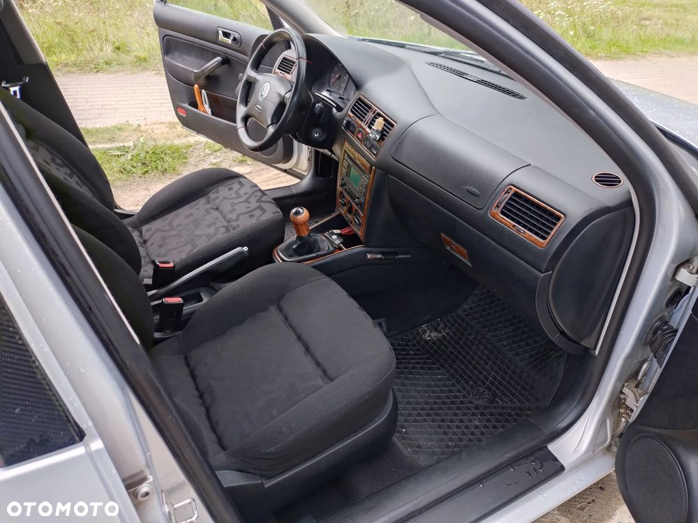 Volkswagen Bora 1.6 Basis - 10