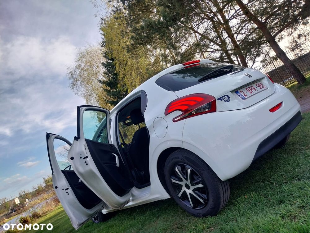 Peugeot 208 - 26