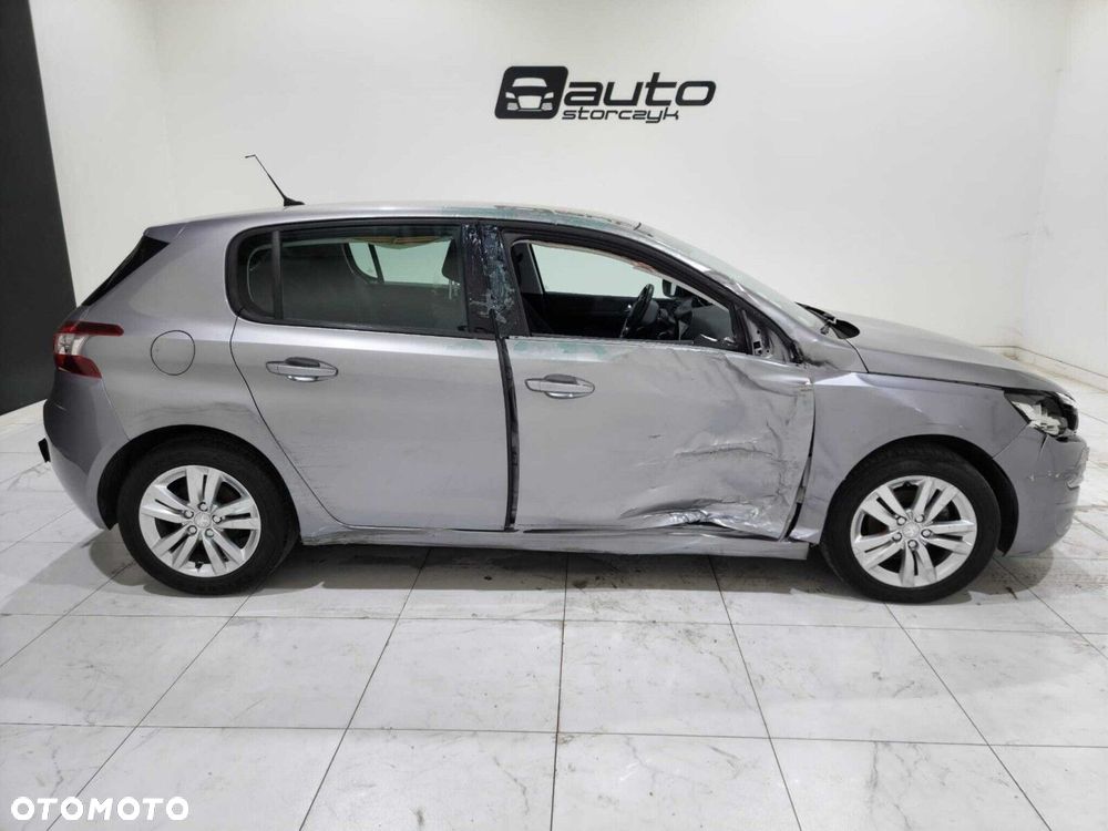 Peugeot 308 - 11