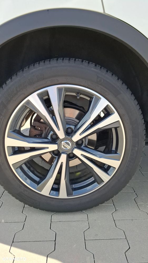 Nissan Qashqai 1.3 DIG-T N-Connecta - 24